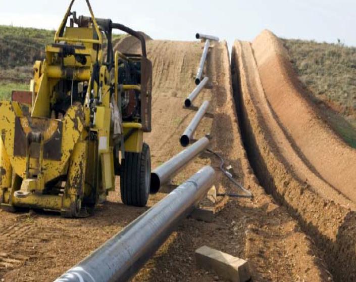 Pipe installation along the excavated alignment